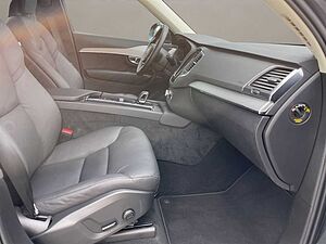 Volvo  T8 AWD Plug-in Core Bright NAVI KAMERA