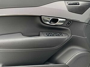 Volvo  T8 AWD Plug-in Plus Dark 7S AHK NAVI