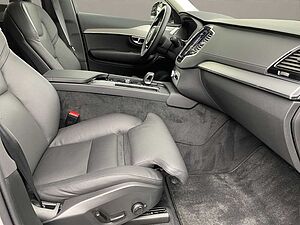 Volvo  T8 AWD Plug-in Plus Dark 7S AHK NAVI