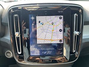 Volvo  T4 Momentum PRO NAVI LED H&K KMERA 18LM