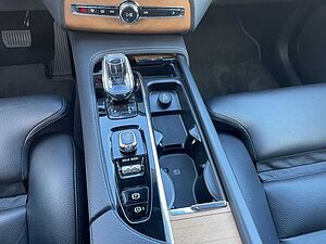 Volvo  T8 AWD INSCRIPTION 7SITZ. NAVI LED STANDH