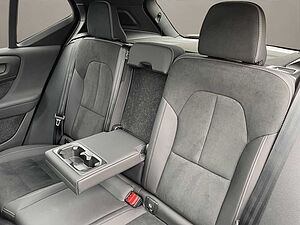 Volvo  B3 Ultra Black Edition AHK BUSINESS 360°