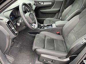 Volvo  B3 Ultra Black Edition AHK BUSINESS 360°