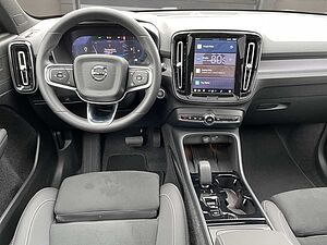 Volvo  B3 Ultra Black Edition AHK BUSINESS 360°