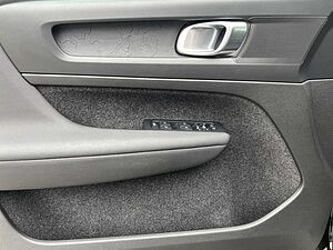Volvo  Recharge Pure WINTER-PAKET LED NAVI 19LM GJR