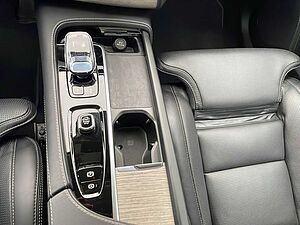 Volvo  B5 ULTIMATE Bright Mild-Hybrid 360° B&W