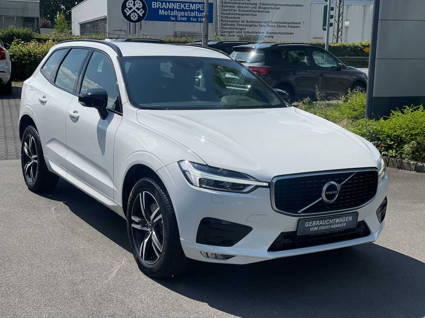 Volvo  T4 R Design 2WD Navi SHZ AHK