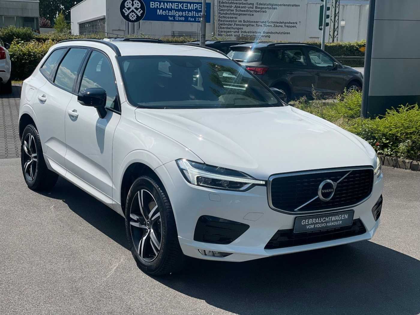 Volvo  T4 R Design 2WD Navi SHZ AHK