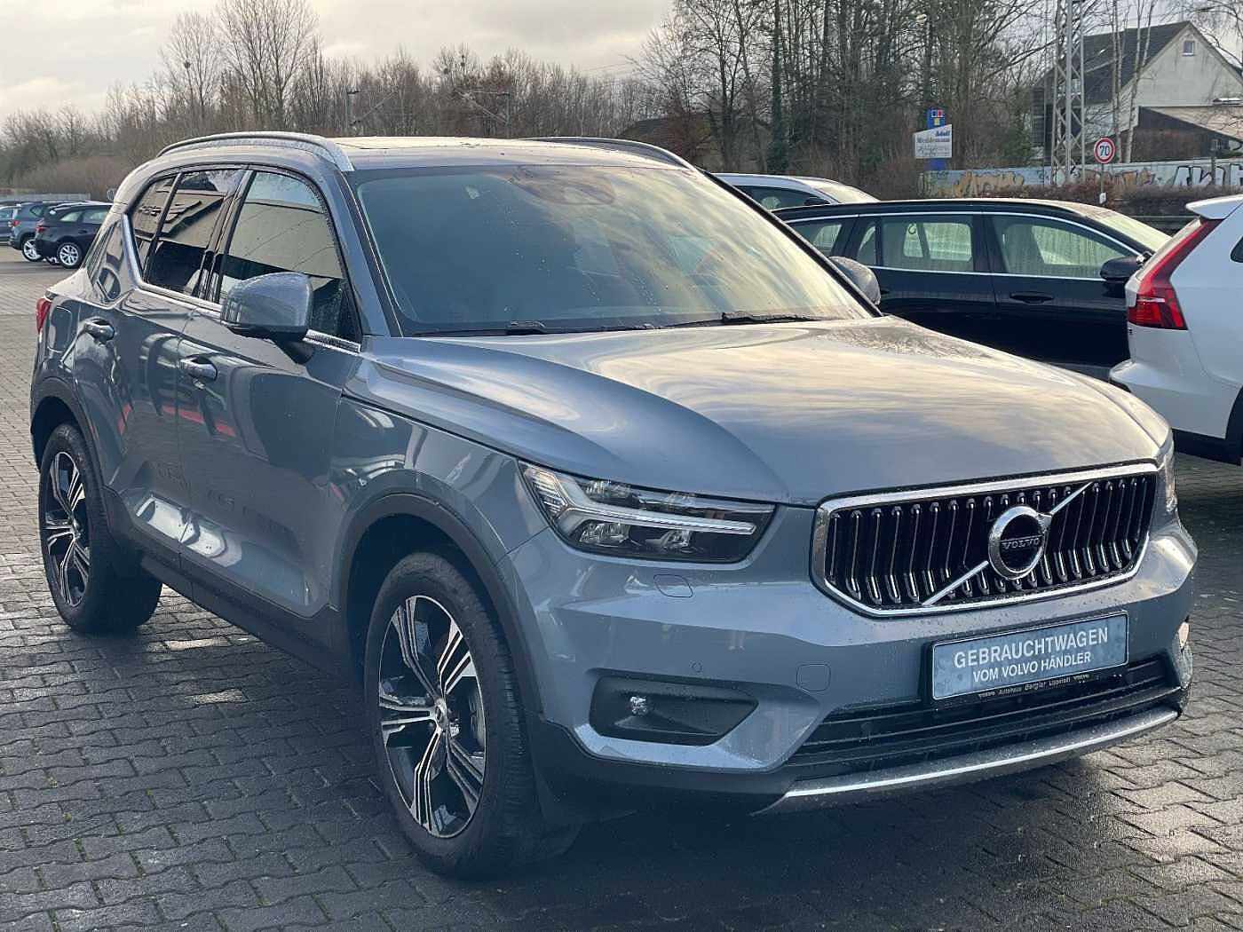 Volvo  T5 Inscription  AHK Navi H/K Pano SHZ