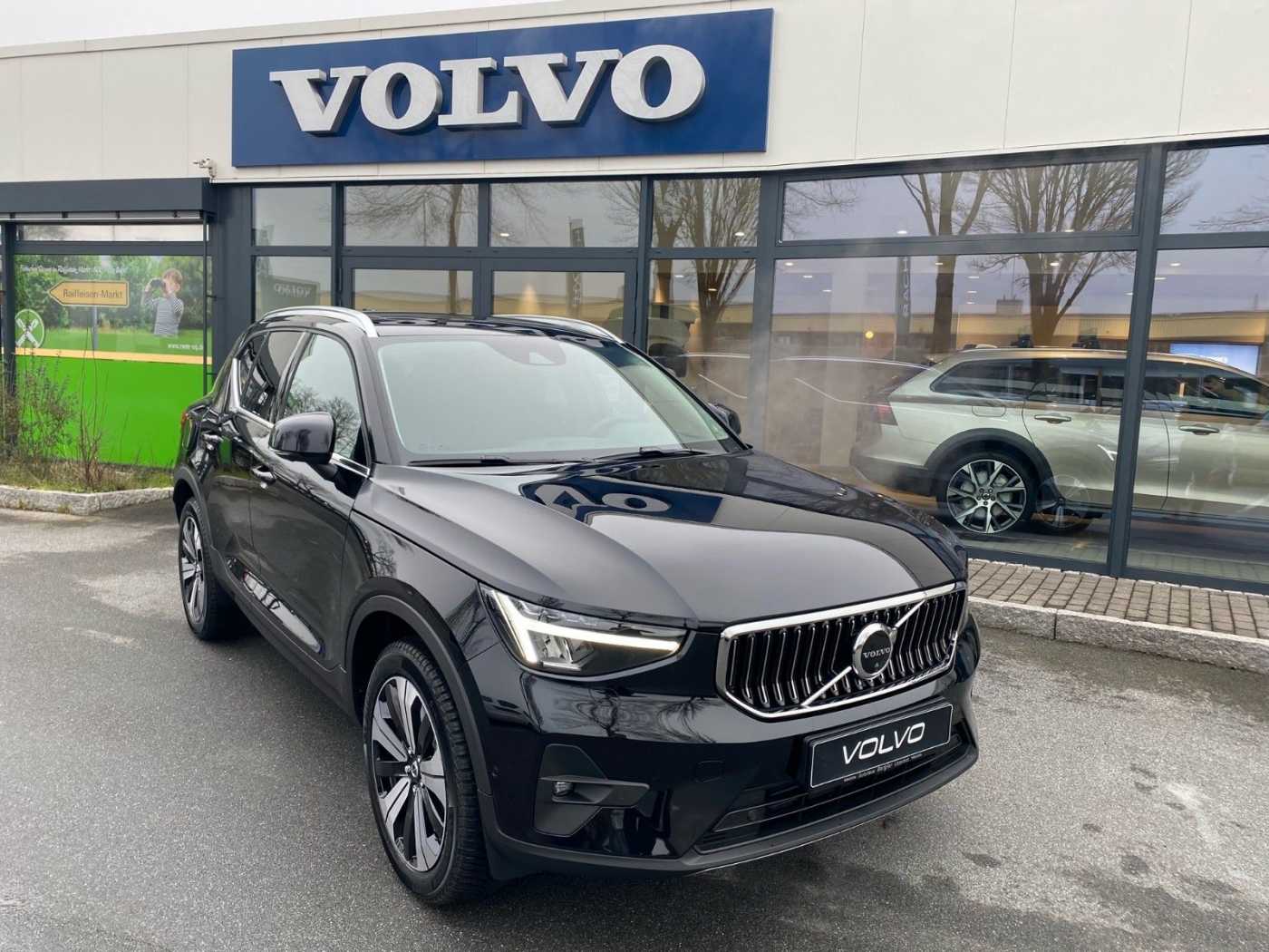 Volvo  T5  Recharge Plug-In Hybrid Ultimate Bright