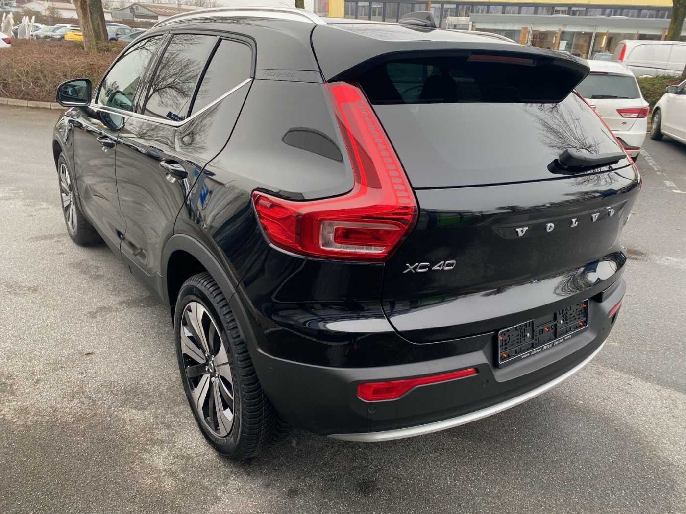 Volvo  T5  Recharge Plug-In Hybrid Ultimate Bright
