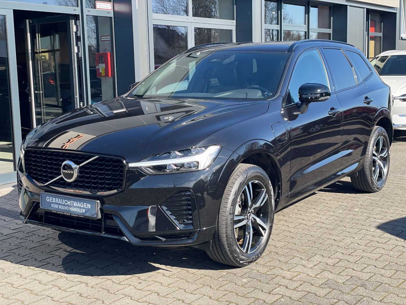 Volvo  T6 AWD  R Design PHEV Pano Navi SHZ Kamera