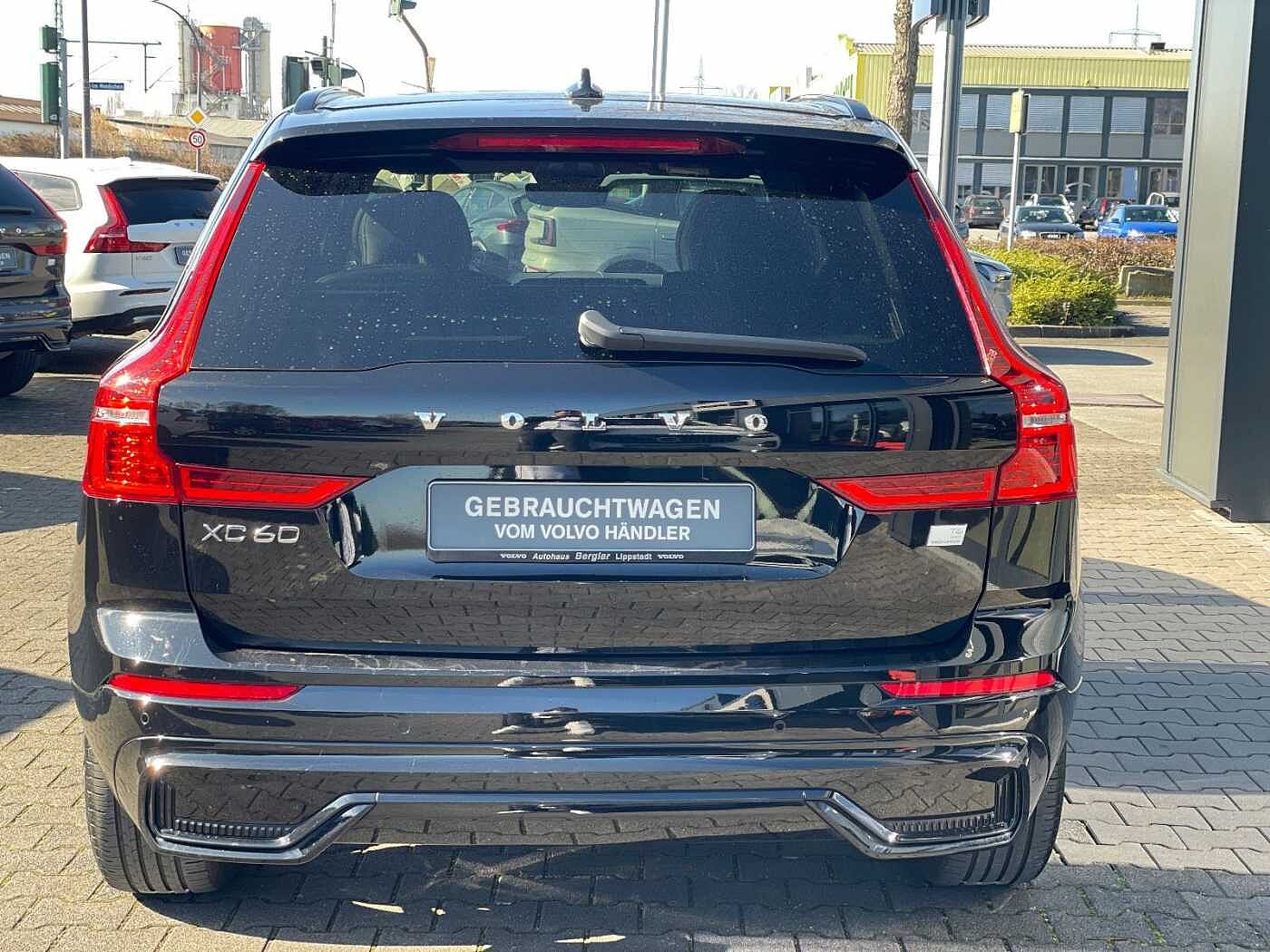 Volvo  T6 AWD  R Design PHEV Pano Navi SHZ Kamera