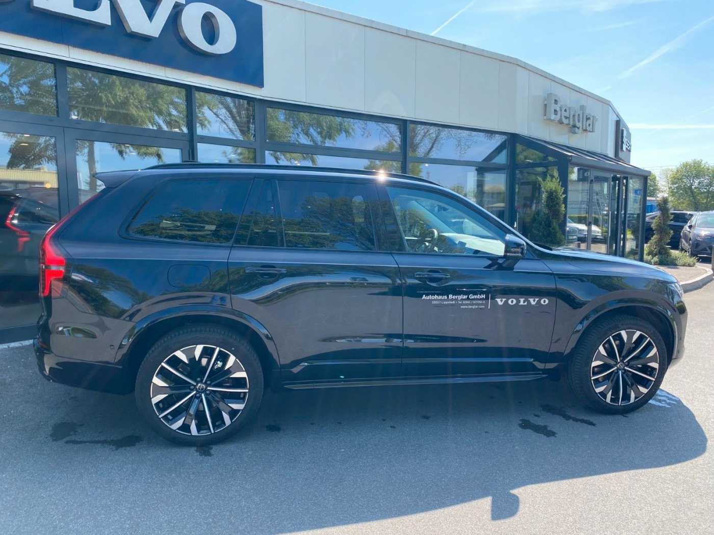 Volvo  Plus Dark T8 Recharge Plug-In Hybrid AWD