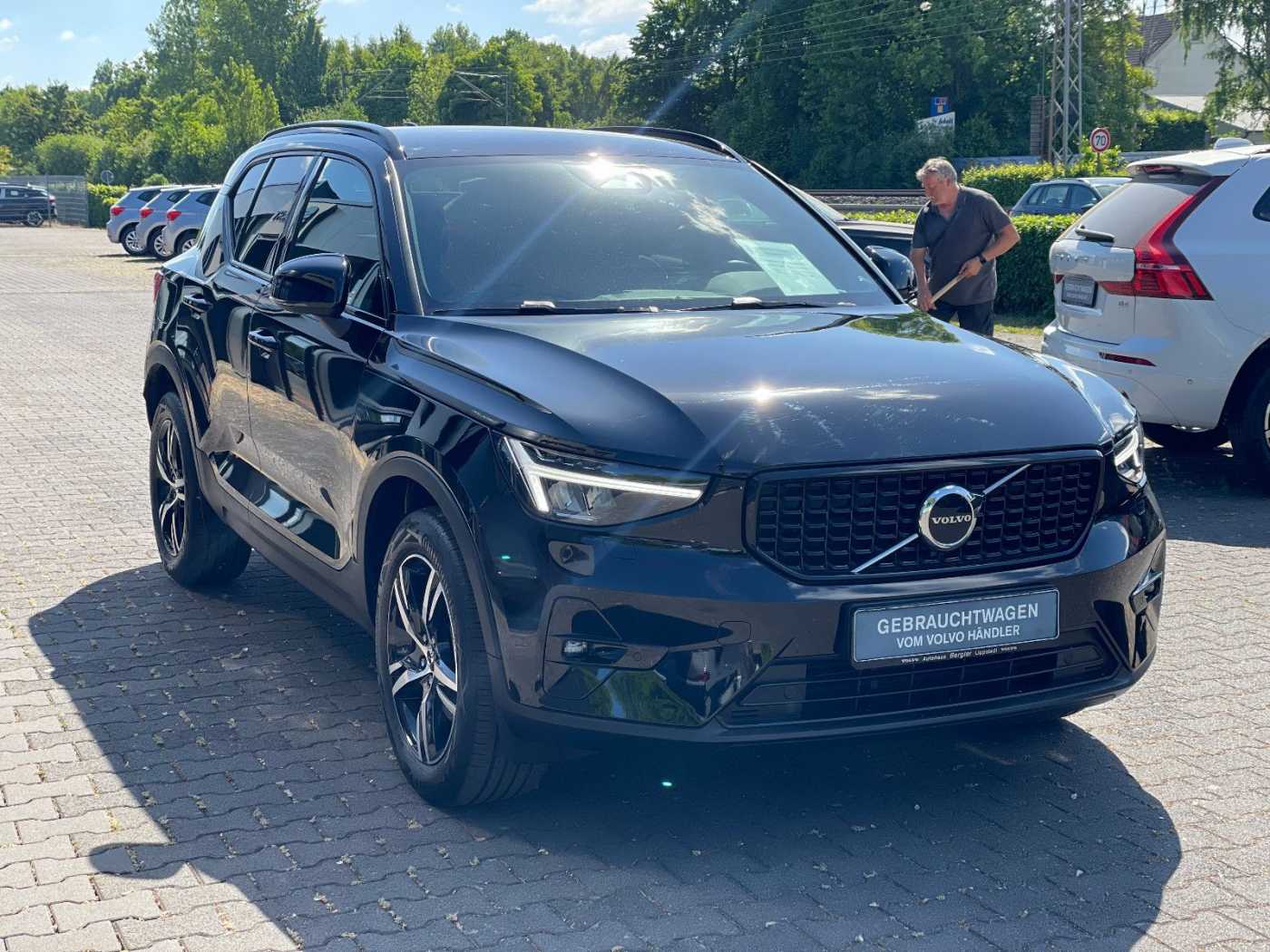 Volvo  B3 Plus Dark 2WD SHZ H/K Navi Kamera