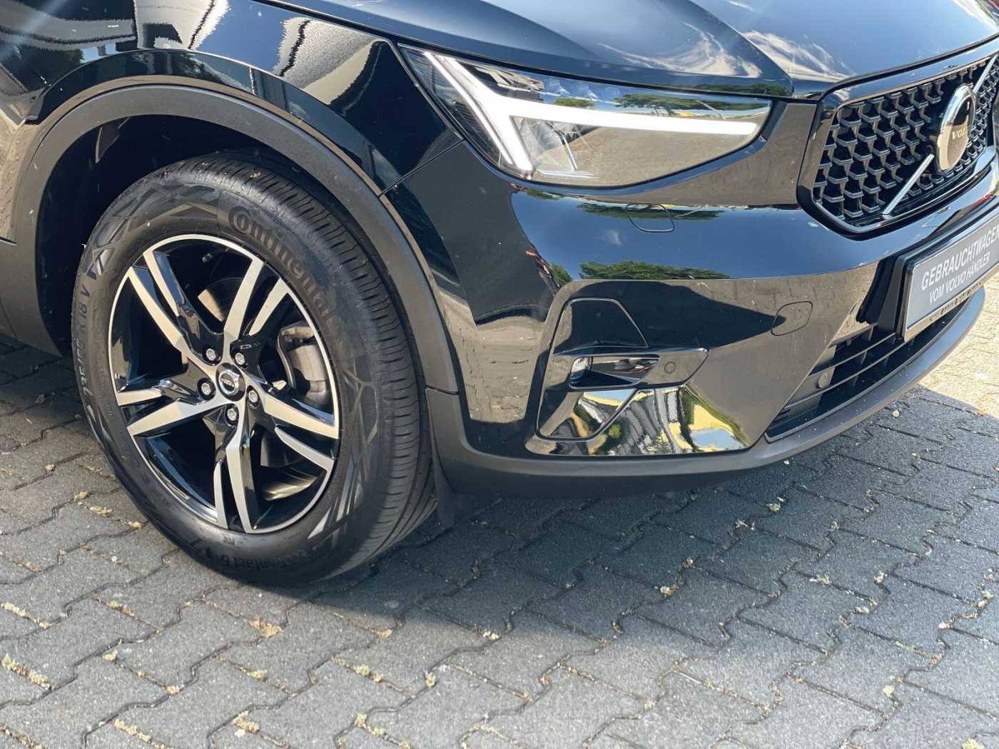 Volvo  B3 Plus Dark 2WD SHZ H/K Navi Kamera