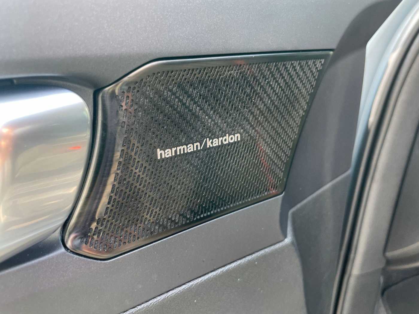Volvo  D3 Momentum Pro 2WD Navi Standh. 18Z