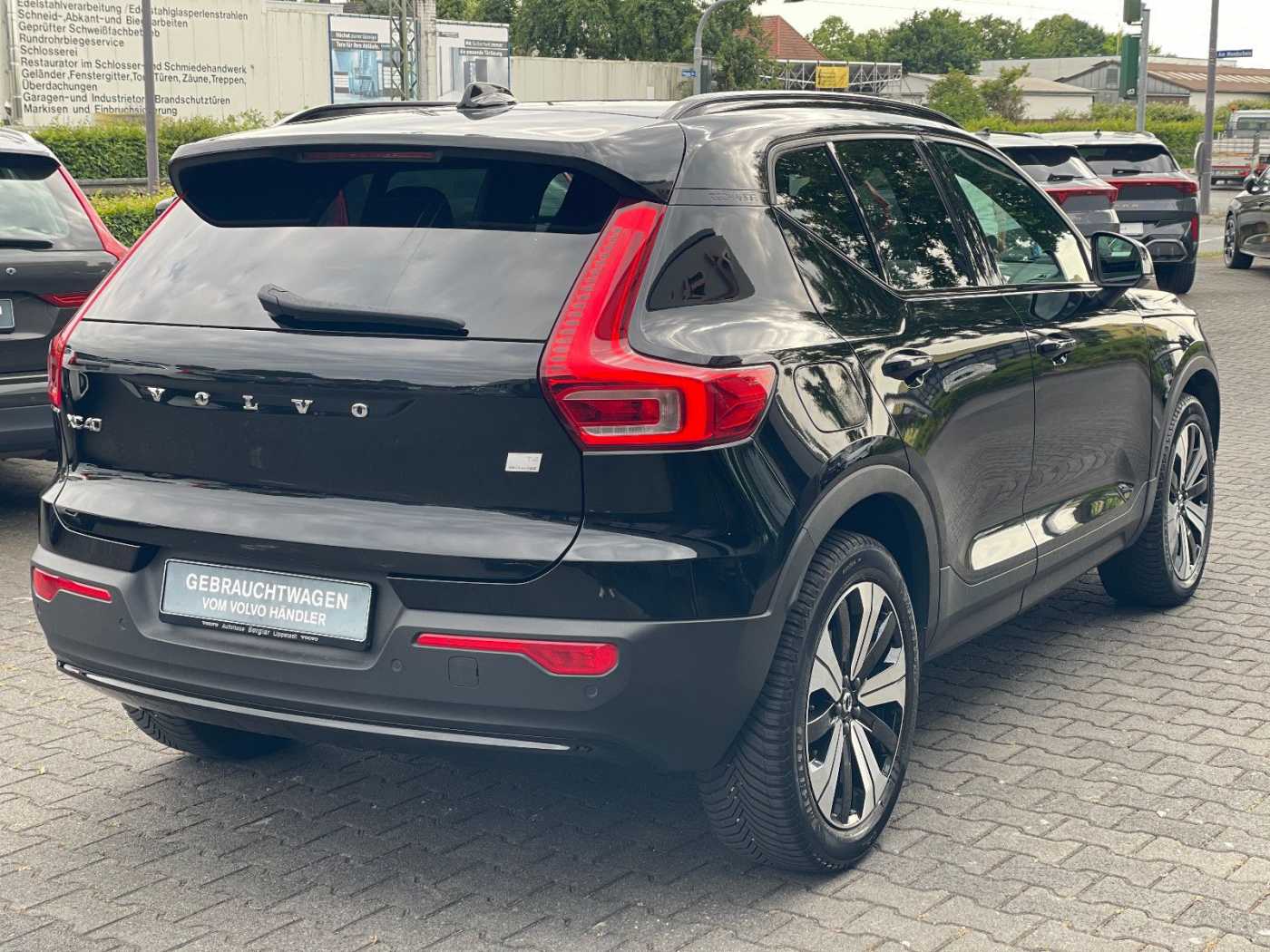Volvo  T4 Plus Dark Recharge AHK 360* Navi 19Z