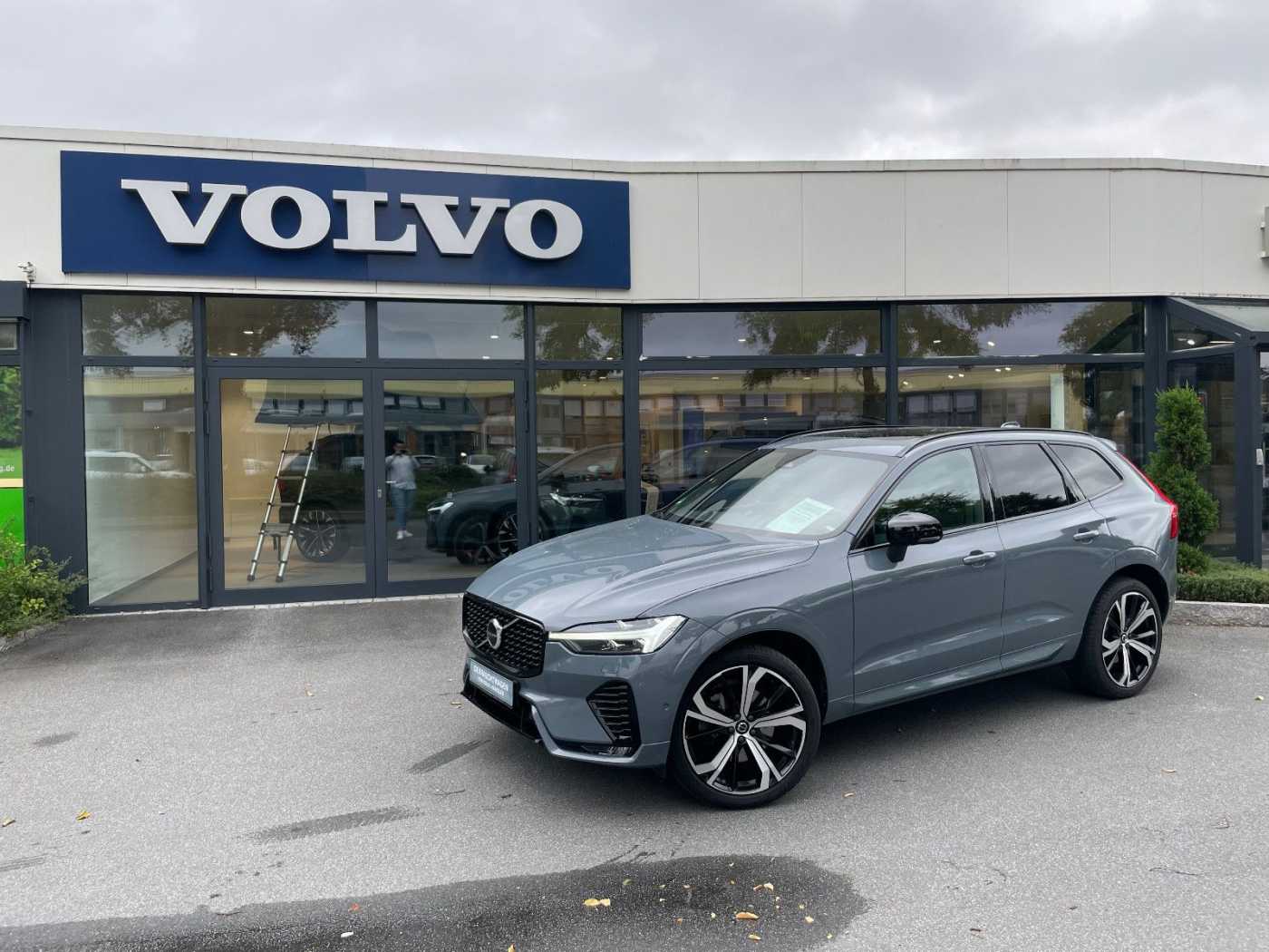 Volvo  B4 AWD R Design AWD 21Zoll B&W AHK
