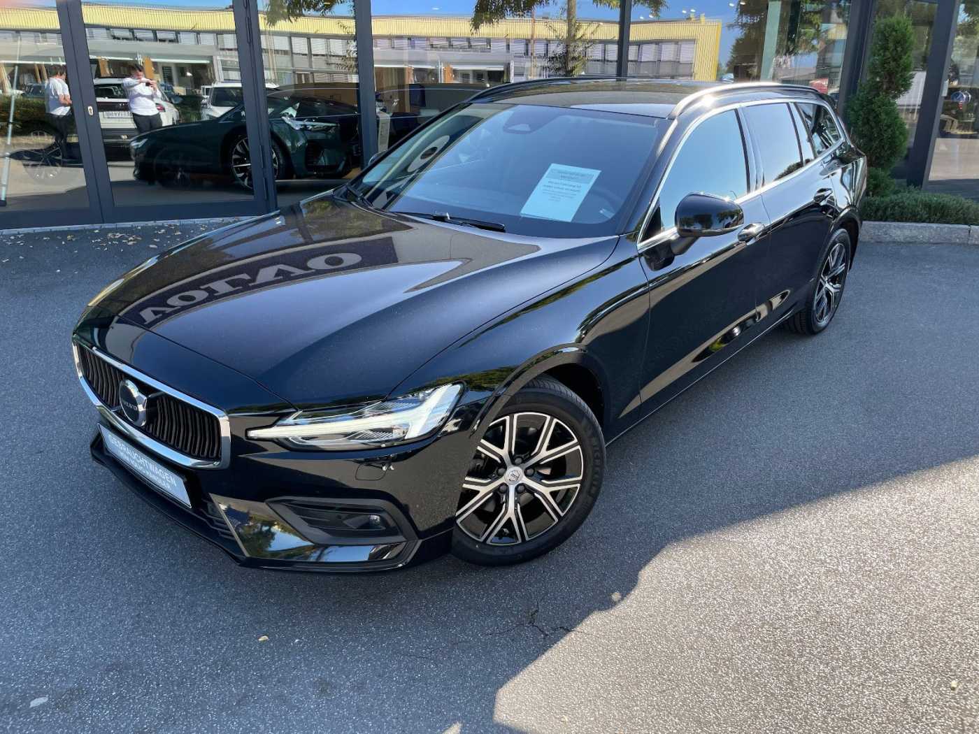 Volvo  B4D Core Navi SHZ Kamera