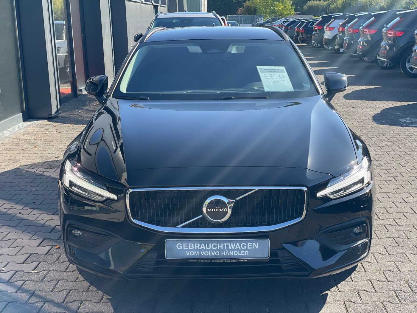Volvo  B4D Core Navi SHZ Kamera