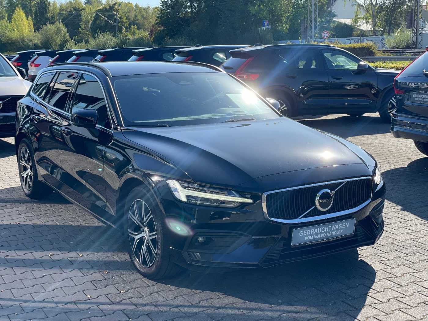 Volvo  B4D Core Navi SHZ Kamera