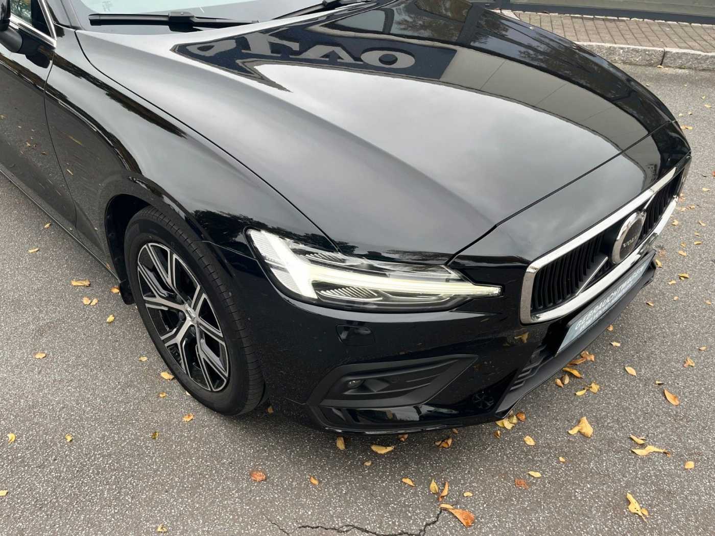Volvo  B4D Navi SHZ Kamera