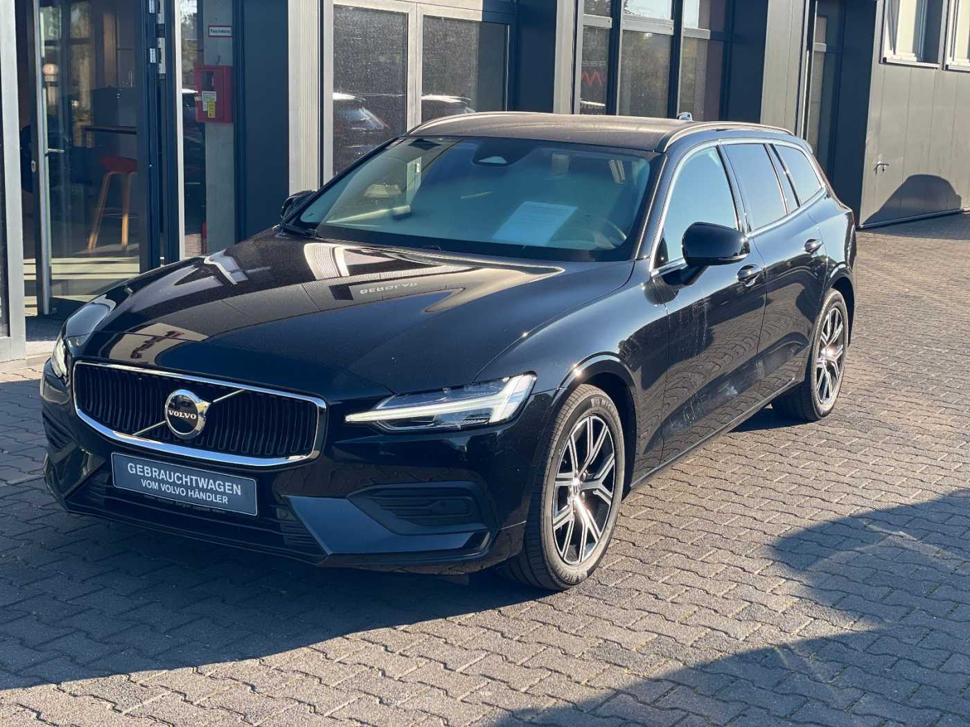 Volvo  B4D Core Navi SHZ Kamera AHK