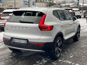 Volvo  XC40 Momentum Pro 2WD 20 Zoll H/K SHZ Navi