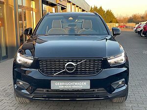 Volvo  T3 R Design 2WD Pano Navi SHZ Kamera