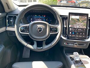 Volvo  Plus Dark T8 Recharge Plug-In Hybrid AWD
