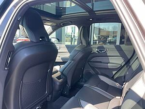 Volvo  B4 AWD R Design Pano 360* SHZ