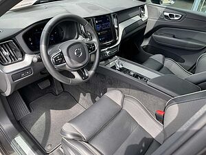 Volvo  T6 Plus Dark   Plug-In Hybrid AWD AHK PANO