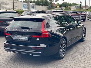 Volvo  T6 Plus Dark AWD AHK Navi SHZ
