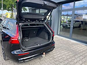 Volvo  T6 Plus Dark AWD Pano AHK ACC