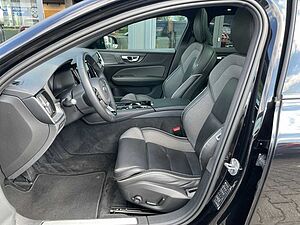 Volvo  T6 Plus Dark AWD Pano AHK ACC