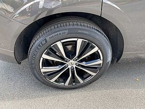 Volvo  B5 AWD Ultimate Dark