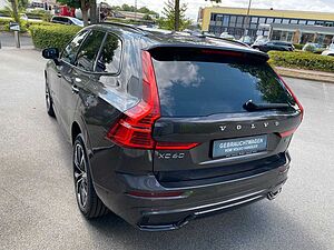 Volvo  B5 AWD Ultimate Dark
