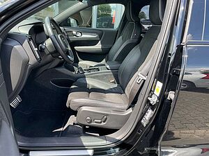 Volvo  B4 AWD R Design 20 Zoll Navi SHZ Kamera