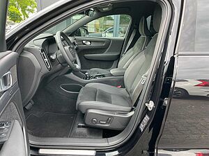 Volvo  T4 Plus Dark Recharge AHK 360* Navi 19Z