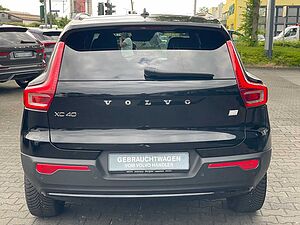 Volvo  T4 Plus Dark Recharge AHK 360* Navi 19Z