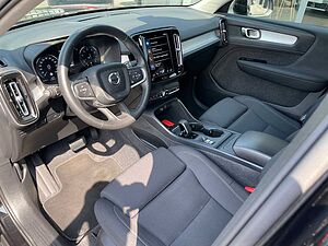 Volvo  B4 Momentum Pro 2WD NAvi SHZ Kamera