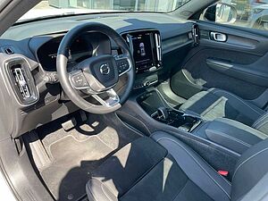 Volvo  XC40 Ultimate Recharge Pure Electric AWD