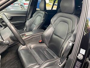 Volvo  B5 R-Design AWD, Head-Up, Stdhz, 360°, AHK