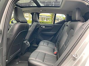 Volvo  B4 AWD Ultimate Dark, AHK, Stdhz, Leder, uvm