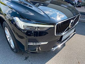 Volvo  B4 AWD Core, Licht-Paket, Fahrer-Assistenz
