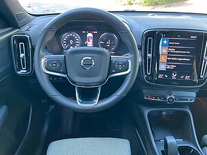 Volvo  T4 Recharge Plug-In Hybrid Core, Shz, Kamera