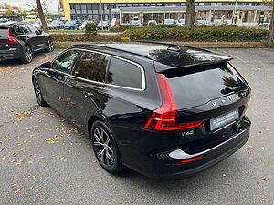Volvo  B4D ACC Navi SHZ ToteWinkl