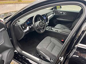 Volvo  B4D ACC Navi SHZ ToteWinkl