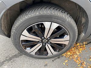 Volvo  Core Recharge Pure Electric 2WD